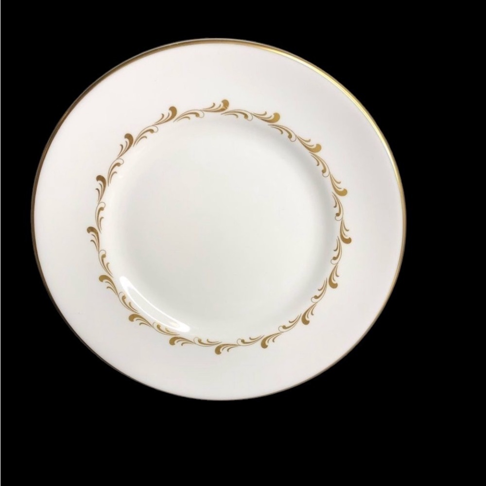 4 Royal Doulton Rondo 8” Bone China Salad Plates White Gold Scrolls in EUC - Picture 4 of 7
